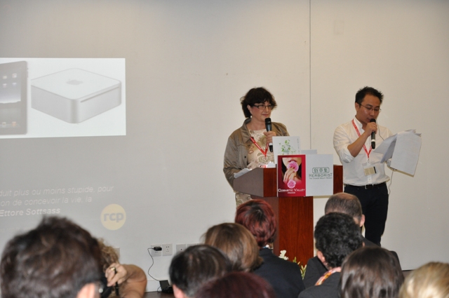 Duo de choc Régine & ZhiFeng Zao pour une conférence "design sensoriel design soutenable"